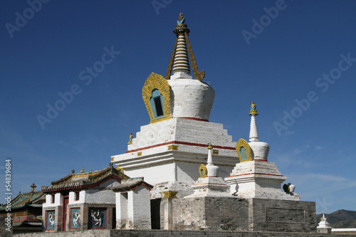 Un stupa du monastère Erdene Zuu photo
