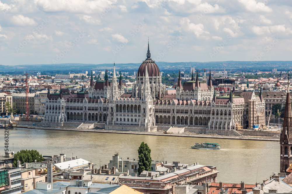 Fototapeta premium The building of the Parliament in Budapest, Hungary