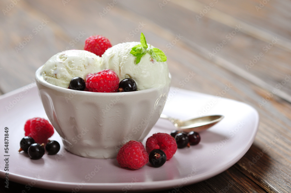 ice cream with fresh berries ice cream with fresh berries