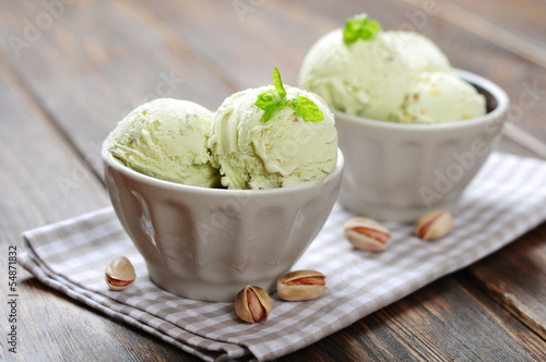 pistachio ice cream photo