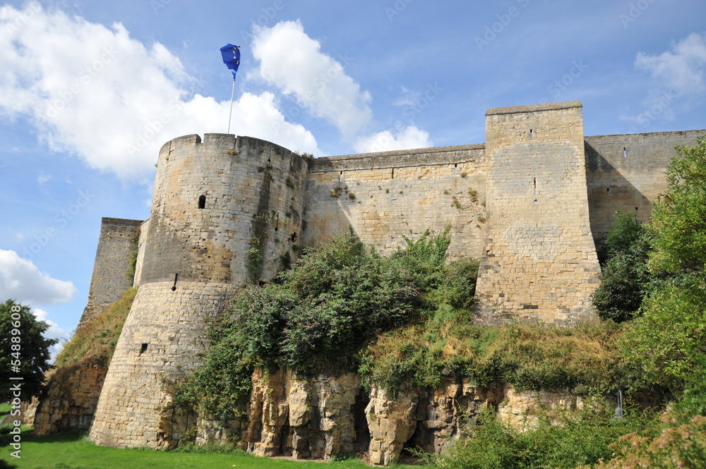 Tour Mathilde et les remparts, château de Caen