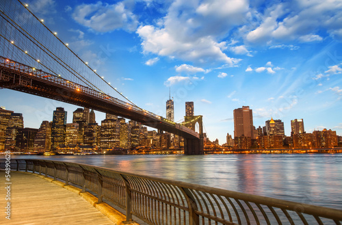 Fototapeta Naklejka Na Ścianę i Meble -  The Brooklyn Bridge in New York City