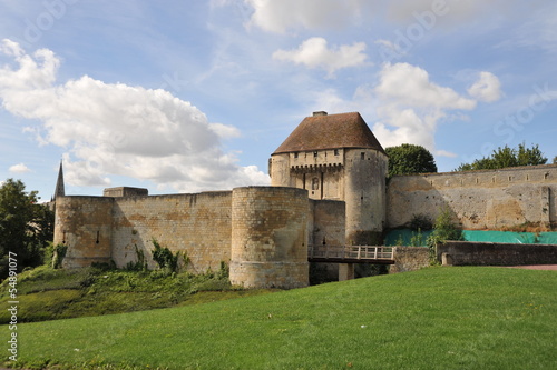 Chateau de Caen, Rempart Est et porte des champs 3 #54891077