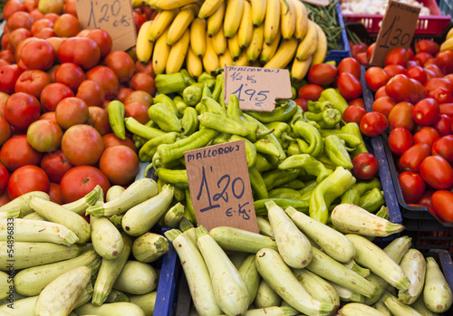 Gemüse auf Marktstand
