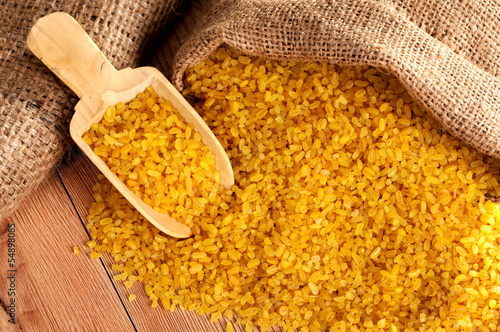 yellow wheat - bulgur