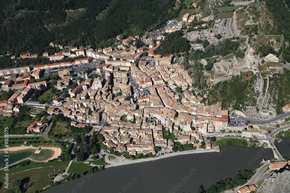 Naklejka premium Sisteron en Provence