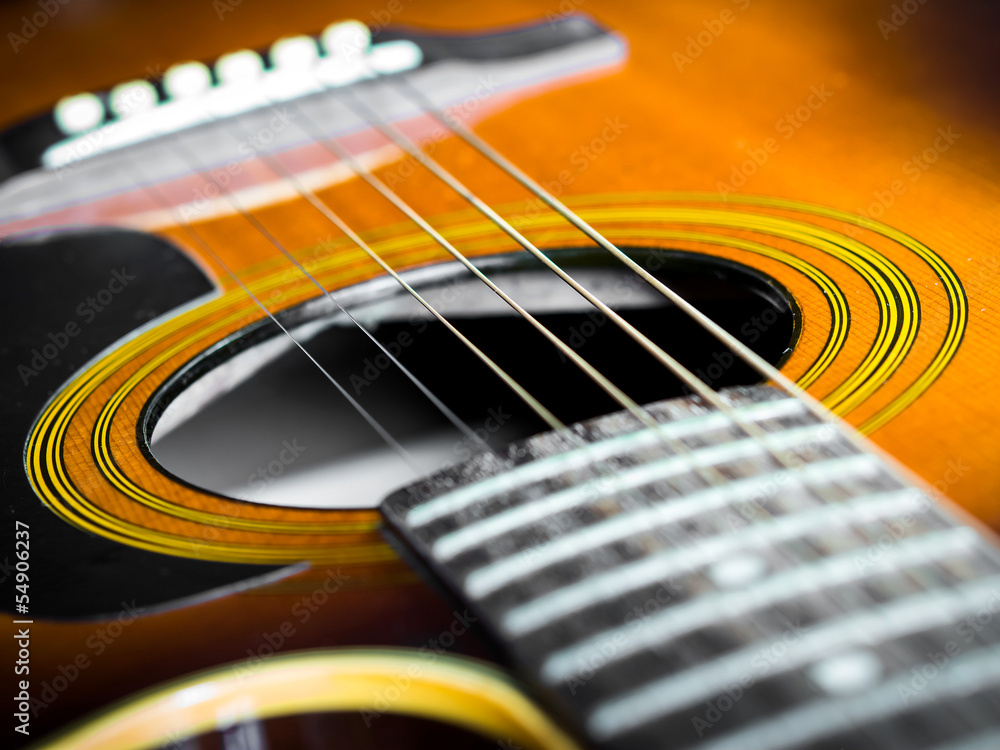 Fototapeta premium Gitara akustyczna ze stalowymi strunami