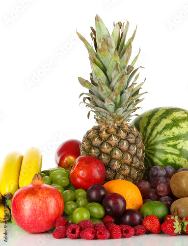 Fototapeta Naklejka Na Ścianę i Meble -  Different fruits and vegetables isolated on white