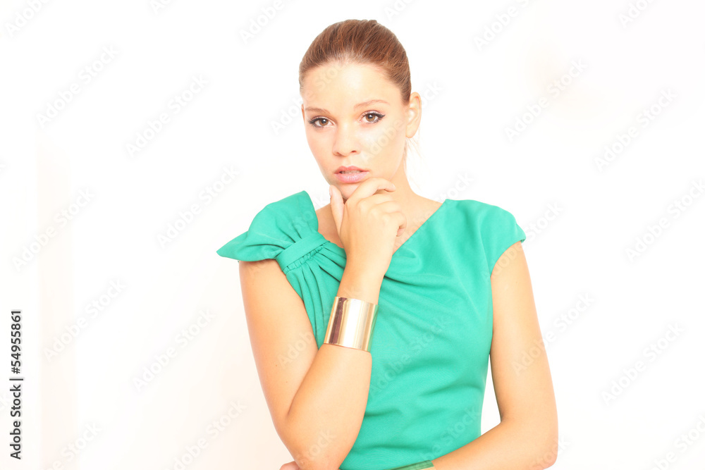 Model in türkisem Kleid