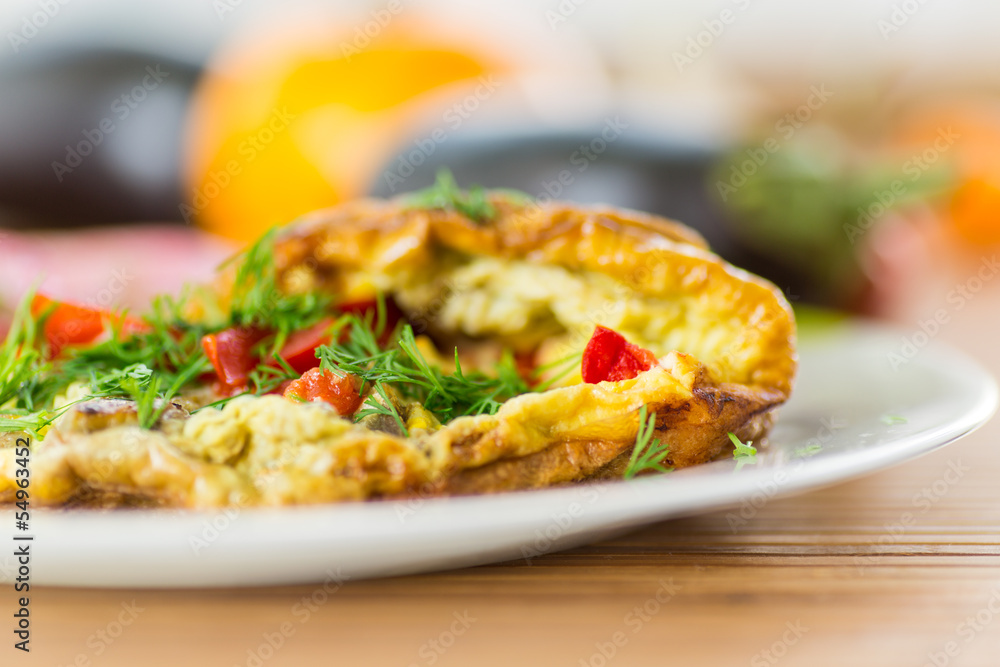 omelet with vegetables