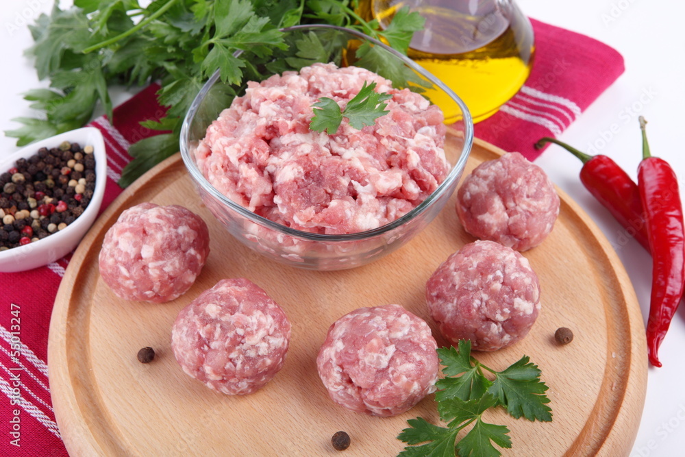 Raw meatballs