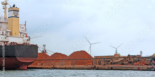 Photos Déchargement de bauxite