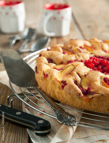 Peach and raspberry cake