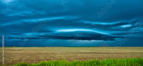 Bild auf Leinwand Thunderstorm approaching