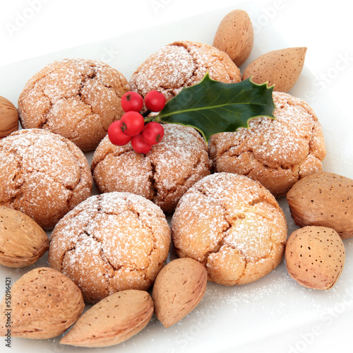 Картината върху платно Amaretti Biscuits
