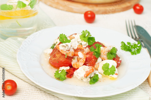 shrimps with tomatoes and cheese