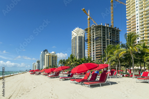 Fototapeta Naklejka Na Ścianę i Meble -  skyscraper at Sunny Isles Beach in Miami, Florida