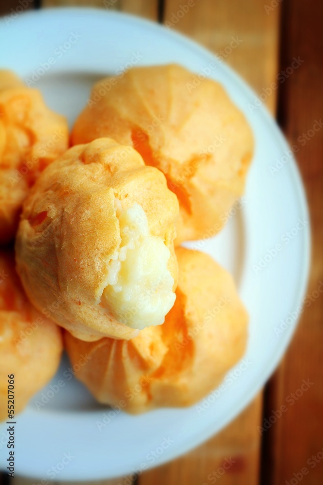 Cream puffs Cream puffs