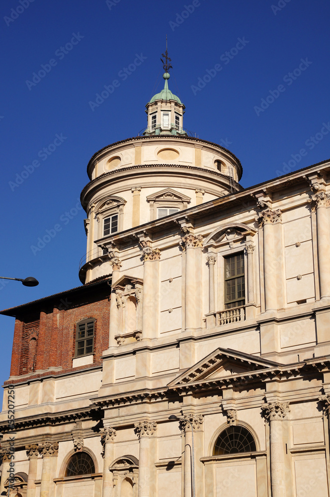 église ou basilique à Milan