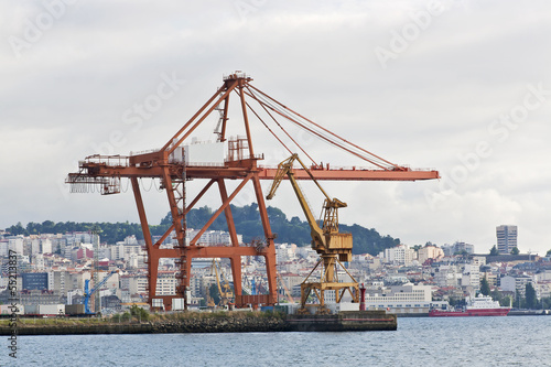 Shipyard cranes © Arousa