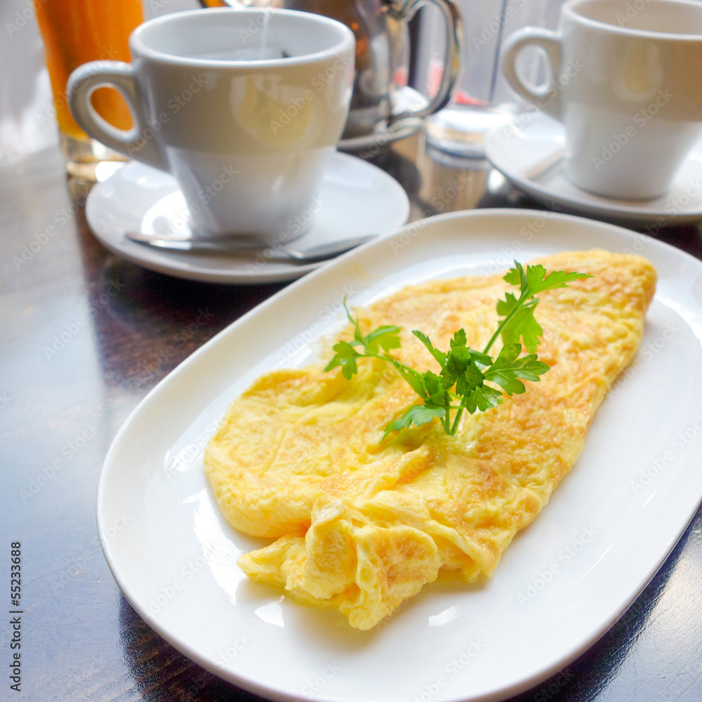 omelet with orange juice