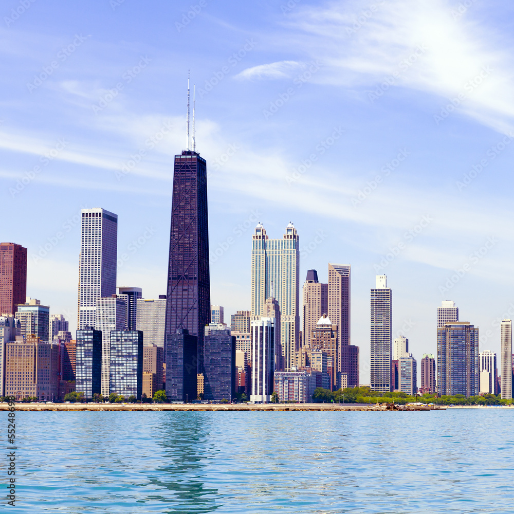 Obraz premium Chicago Skyline Z Błękitnym Czystym Niebem