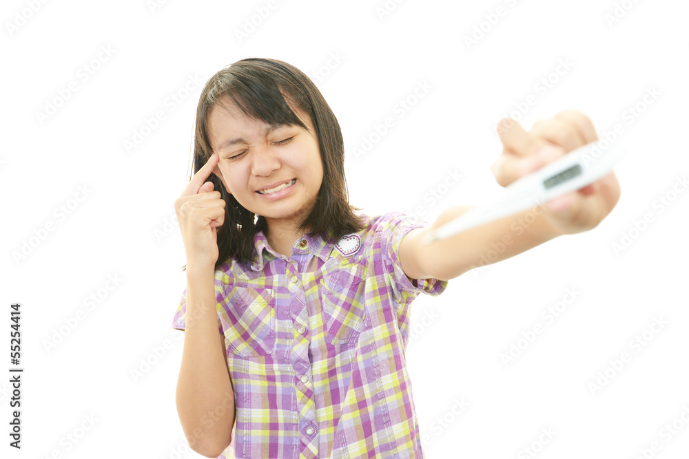 風邪にり患した女の子