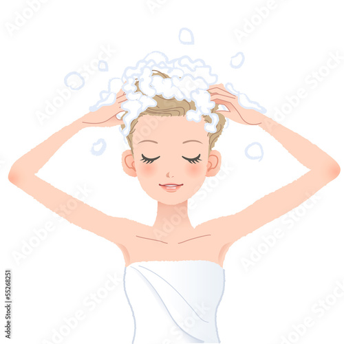 シャンプー 洗髪  Young woman washing her head with shampoo
