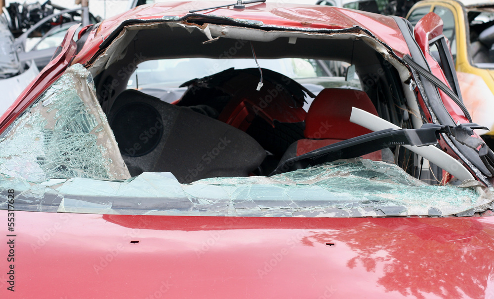 Smashed the car's windshield - obrazy, fototapety, plakaty 