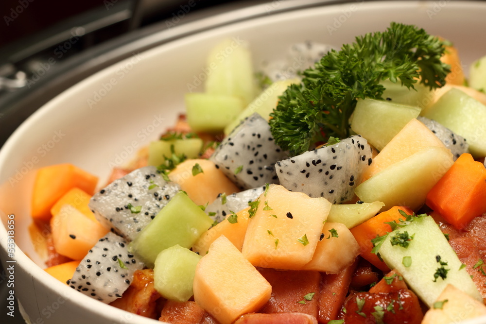 Decorate with fresh fruit Decorate with fresh fruit