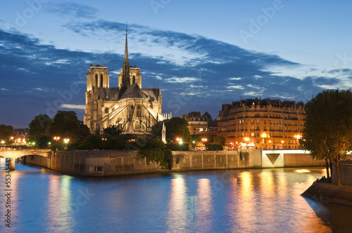 Notre Dame, Paris © travelwitness