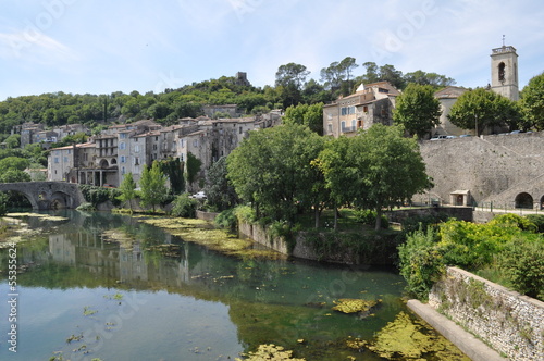 Village et pont vieux de Sauve