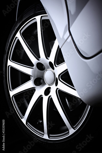 Car's rim and tire