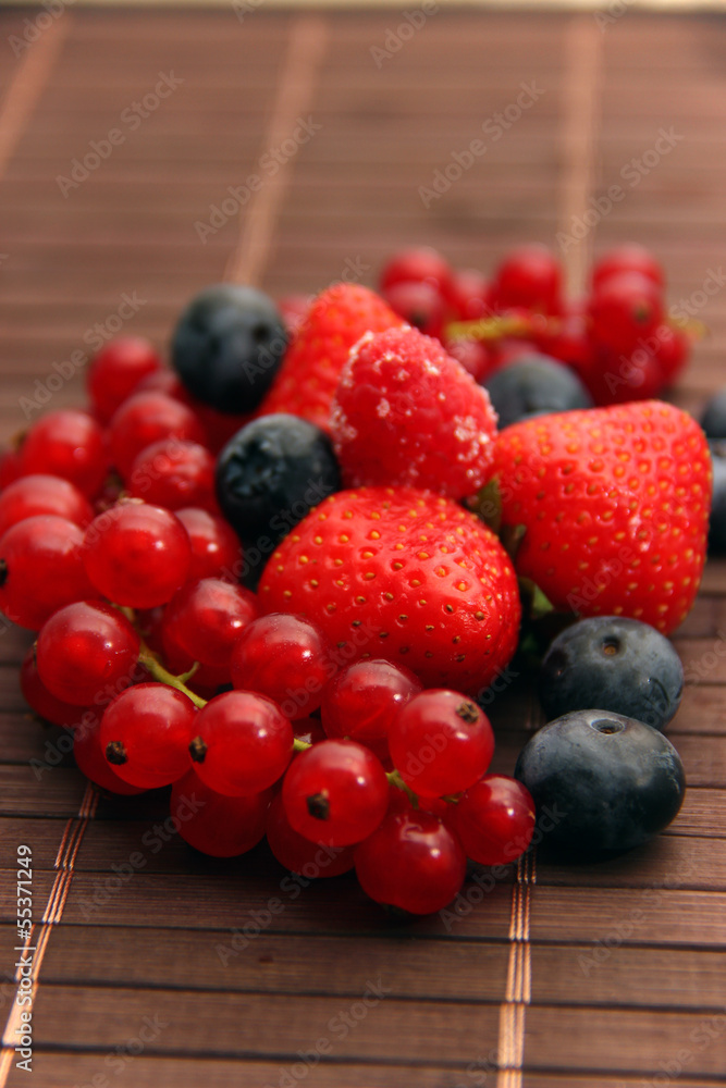 Strawberries, blueberries and currants Strawberries, blueberries and currants