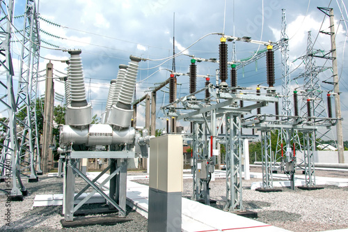 Electric power substation