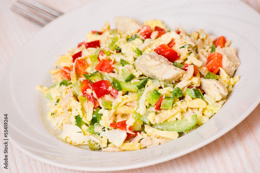 fresh salad with chicken and vegetables