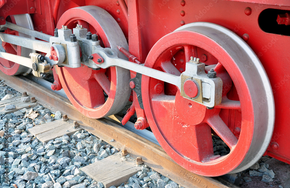 Fototapeta premium old wheels from locomotives