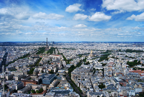 Paris Tour Eiffel et la Défense © Pictarena