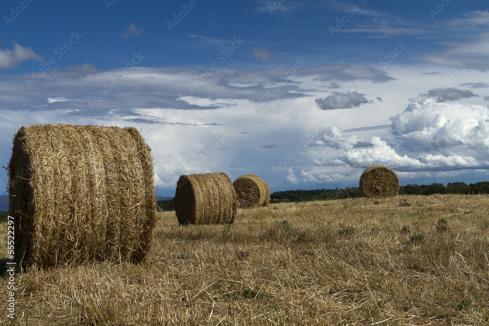 bales of blue sky with clouds