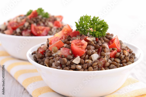 lentils salad with tomato