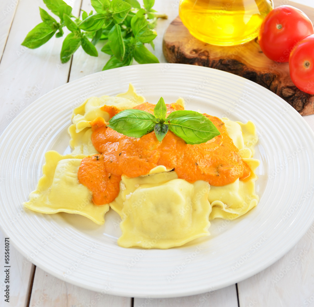 Ravioli in a Mascapone Sauce Ravioli in a Mascapone Sauce