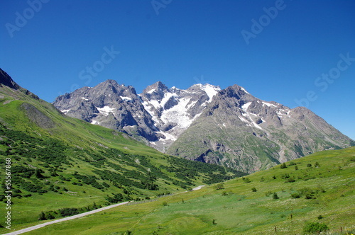 massif de la meije-france-vue du galibier