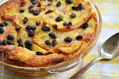 Bread and butter pudding with raisins