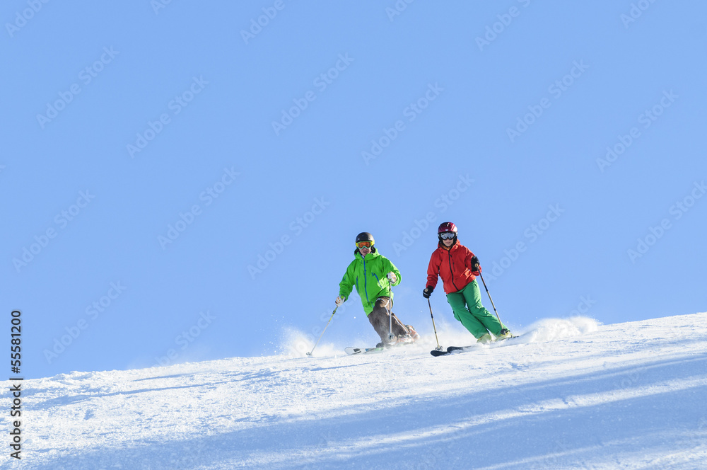 Zwei Skifahrer