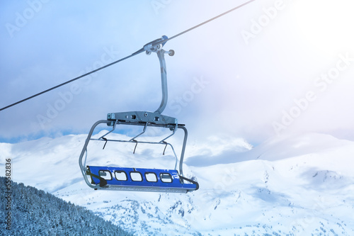 Ski lift chair