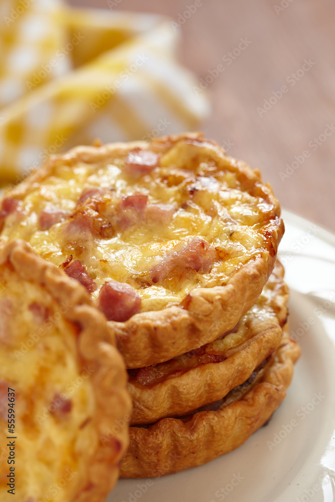 quiches lorraines quiches lorraines
