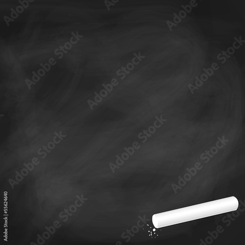 Leere Schiefertafel schwarz mit Kreide