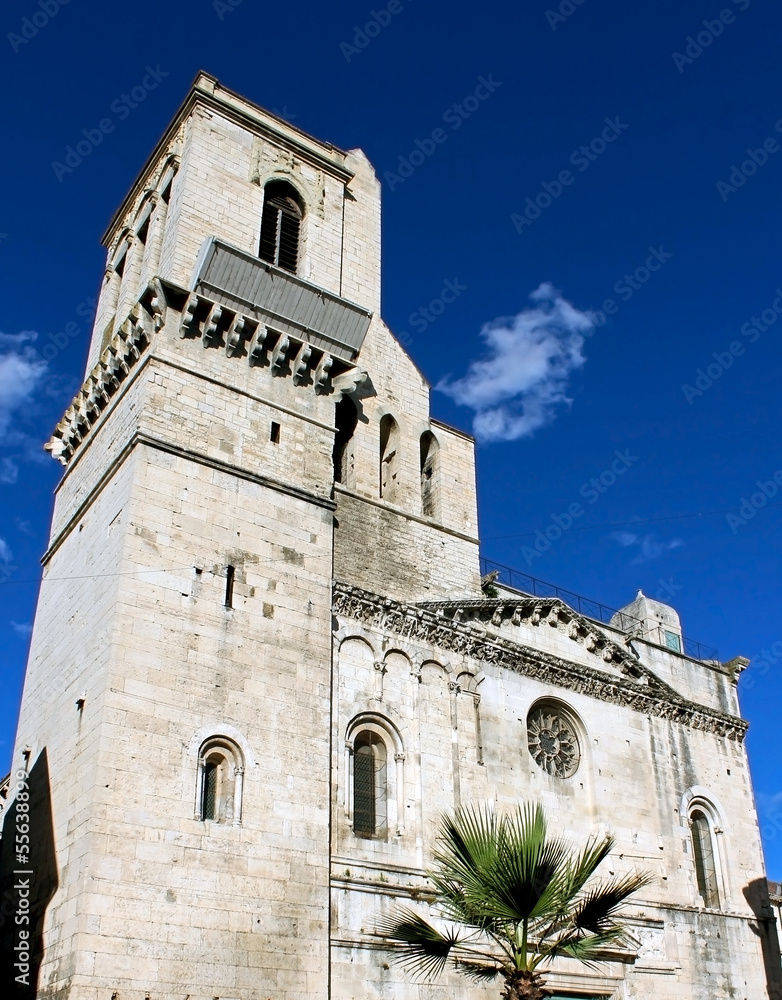 Cathédrale de Nîmes - France