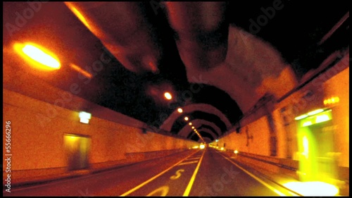 tunel de pago muy largo photo