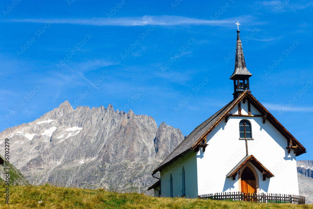 Small chapel in the alps Small chapel in the alps